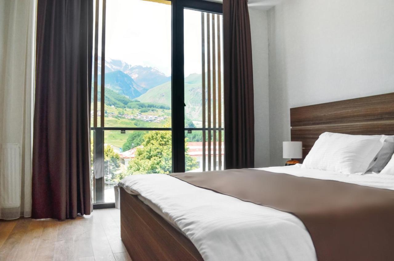 Mount Inn Kazbegi מראה חיצוני תמונה