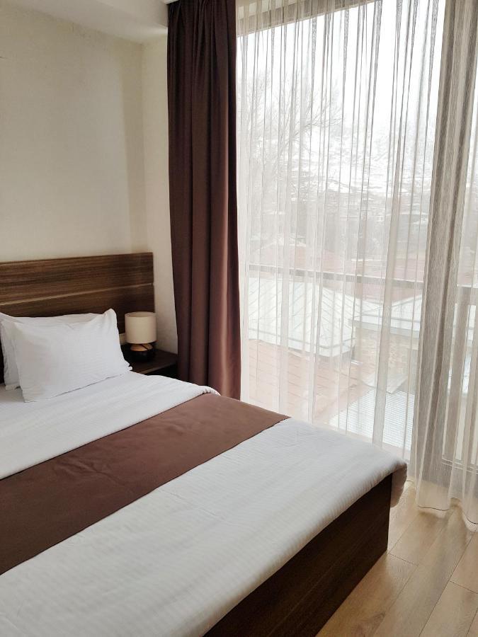 Mount Inn Kazbegi מראה חיצוני תמונה